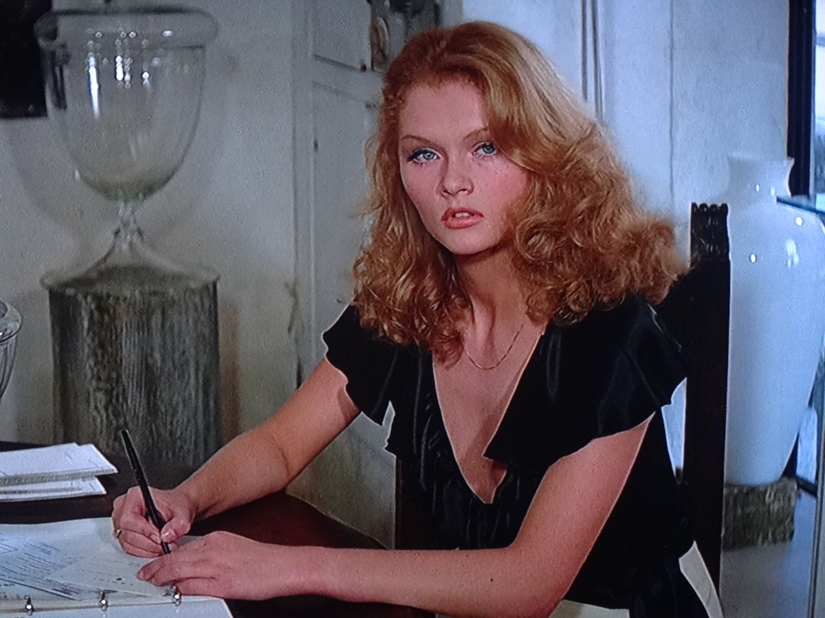 007Travelers's tweet photo. #Bondgirl #IrkaBochenko in #Designing007 Exhibition in #Paris #France
https://t.co/mGA3BMb6MS #JamesBond @007_expo https://t.co/J3lHRXKlst