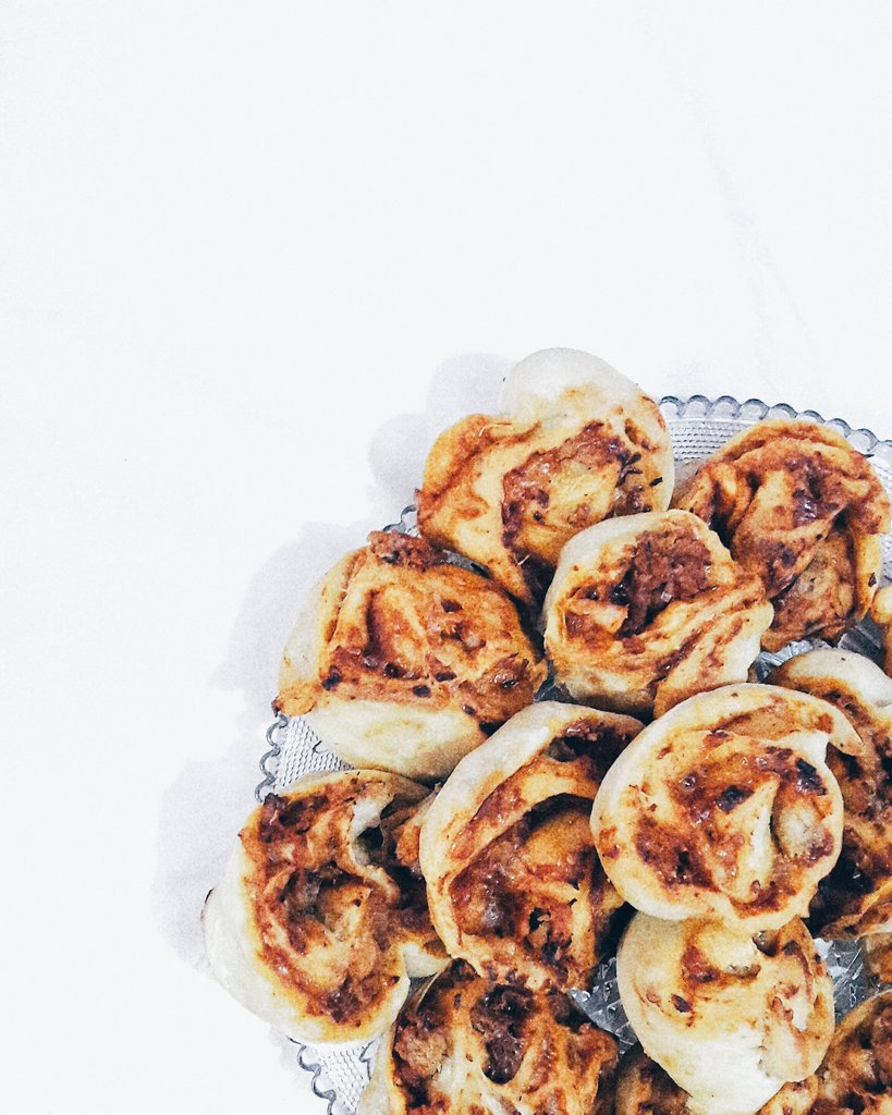 zainanah's tweet photo. Pizza buns https://t.co/NFUjy3dnD8