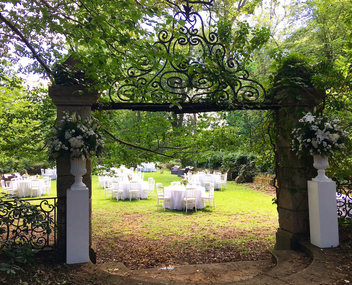 TonoByLacoste's tweet photo. Un weekend / un mariage 😃👰🏼🍾 #traiteur #jardinalafrancaise #mariage #brunch #paysbasque  #chateaudarcangues #bonheur https://t.co/oYwpB5xjoD