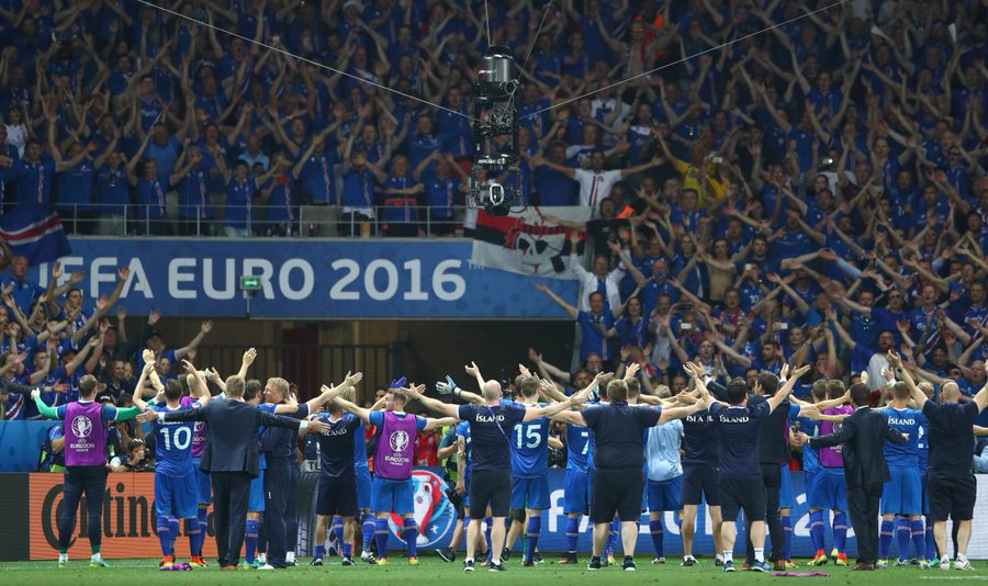 Euro 16 Fans Salute Iceland After Loss To France Time