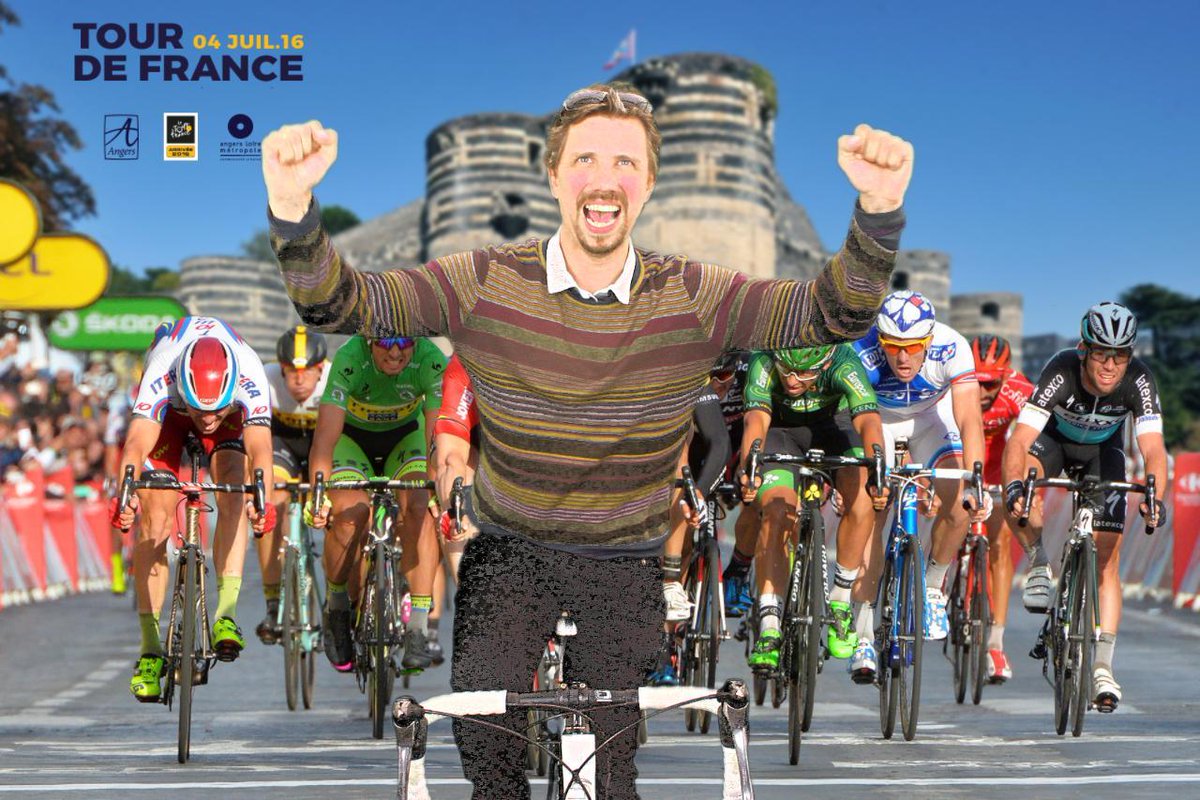 hermannlogerais's tweet photo. #TDF2016 avec le Photomaton porte par @younidev et @Angers #Youni https://t.co/icvGNPKpfd