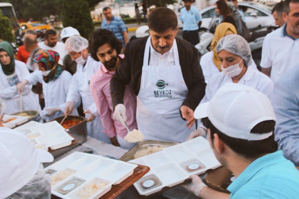 TaksitleAltiin's tweet image. Sayın Milletvekilimiz @ekinciazmi Beykozda Verilen İftar Programinda
Halka, Kendisi Hizmet Etti.
Allah Kabul Etsin.