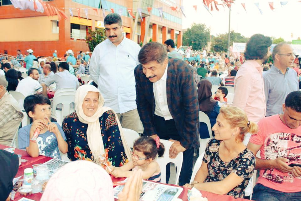 TaksitleAltiin's tweet image. Sayın Milletvekilimiz @ekinciazmi Beykozda Verilen İftar Programinda
Halka, Kendisi Hizmet Etti.
Allah Kabul Etsin.