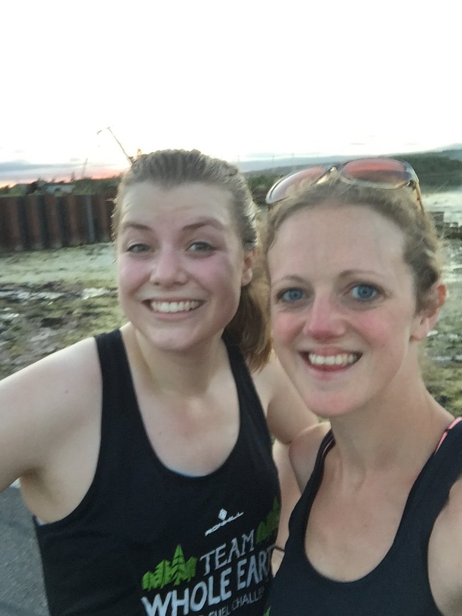 helensuthers's tweet photo. Lovely Sunday run with @_lauriejoy. Needed after the mountains of food I've eaten this weekend!Missing @sarahesbooth https://t.co/1DuEICvZ6F