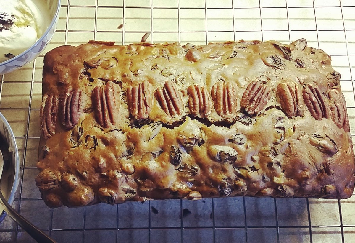 threadsandbread's tweet photo. It's the Sunday cake! A teacake with no fat and mixed fruit and nuts of choice  #thesundaycake https://t.co/0Utt4x28go