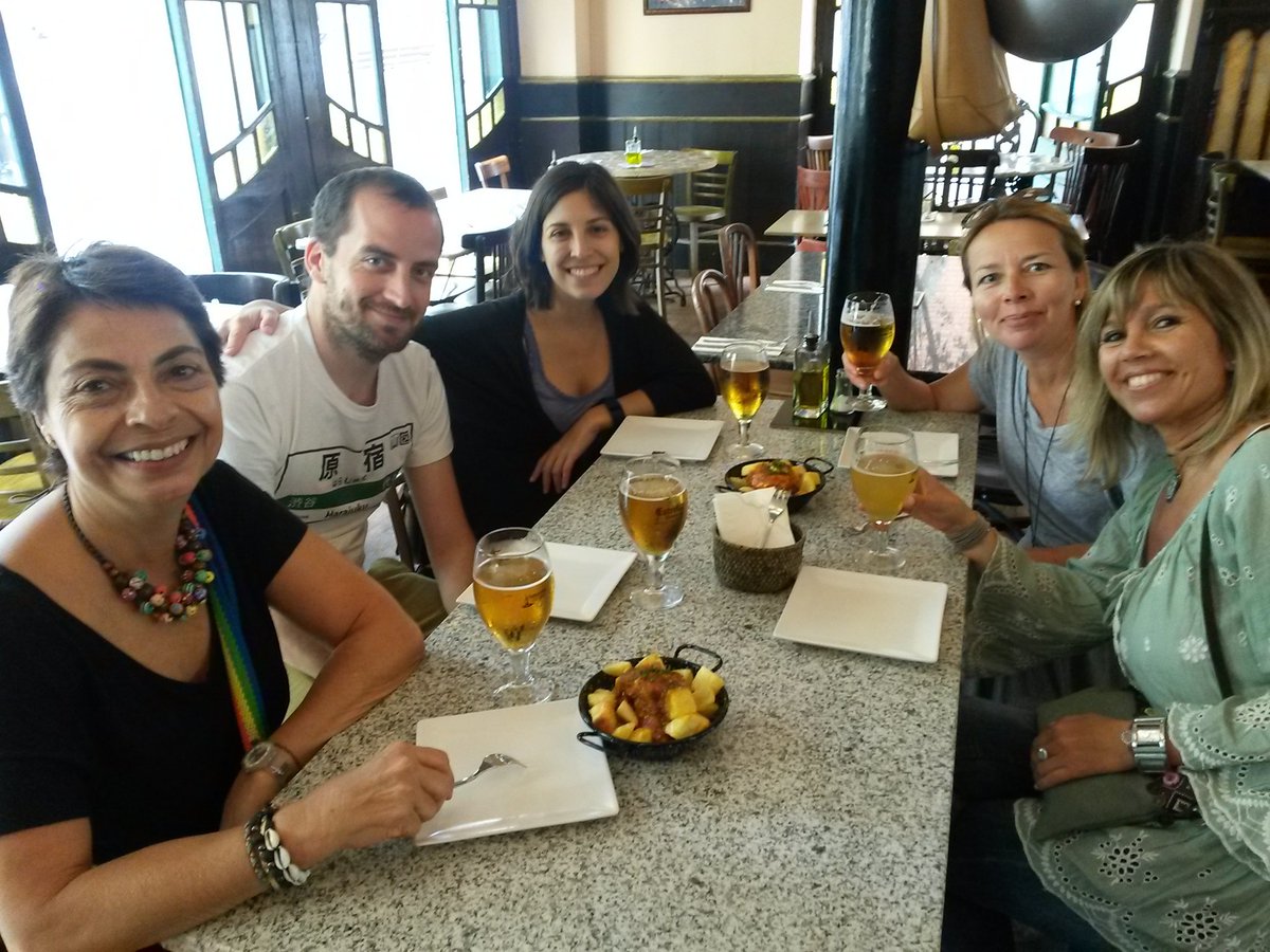 Bcn_FoodTours's tweet photo. Gracias por vuestra compañía en la ruta del #PobleSec + #tapas de hoy. Un placer!!
#FoodTours #Barcelona https://t.co/ePfd3TqDhk