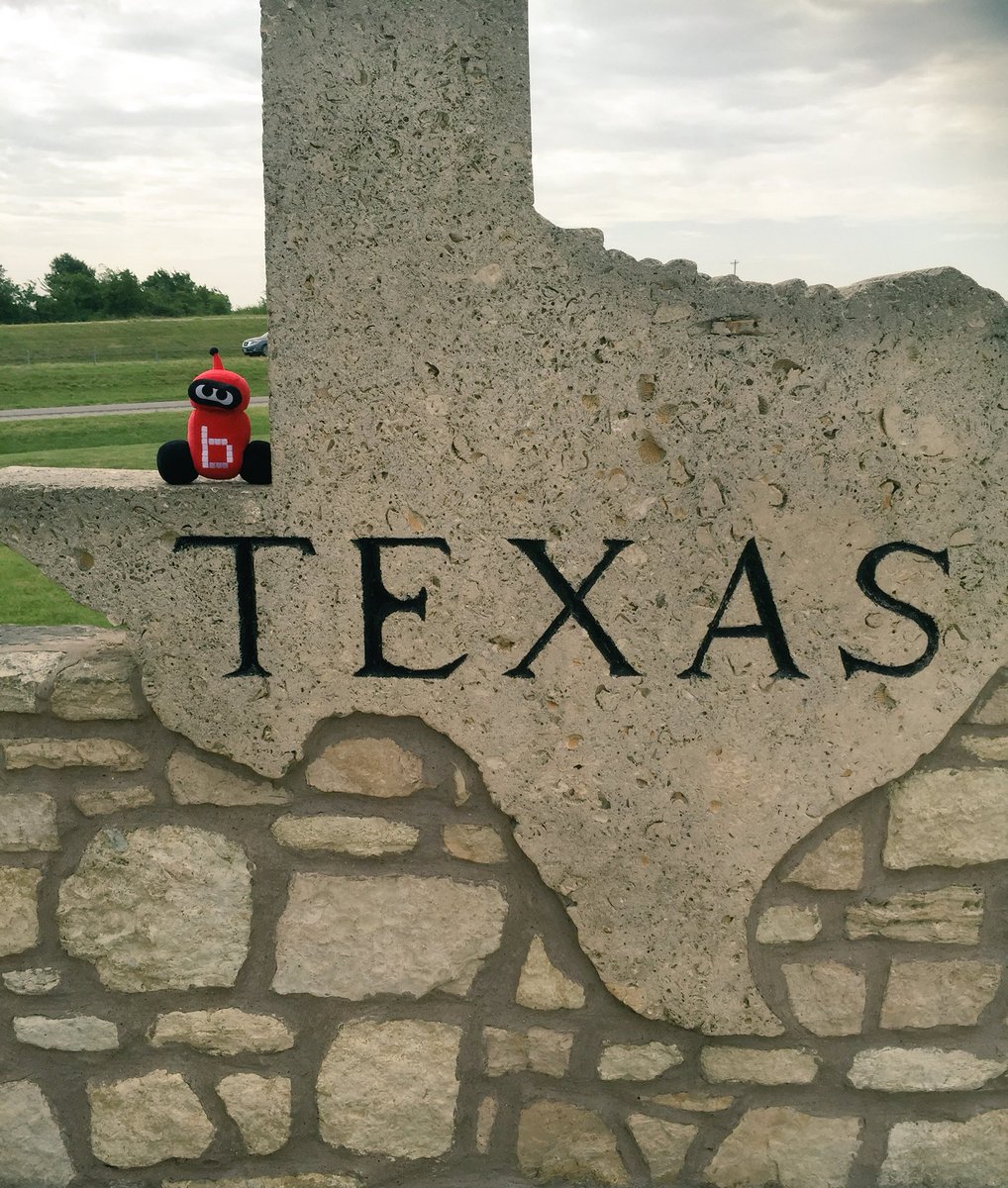 BotballRobotics's tweet photo. Texas bound y'all!
#GCER16 #botball #botguy https://t.co/y30jlI1cK3