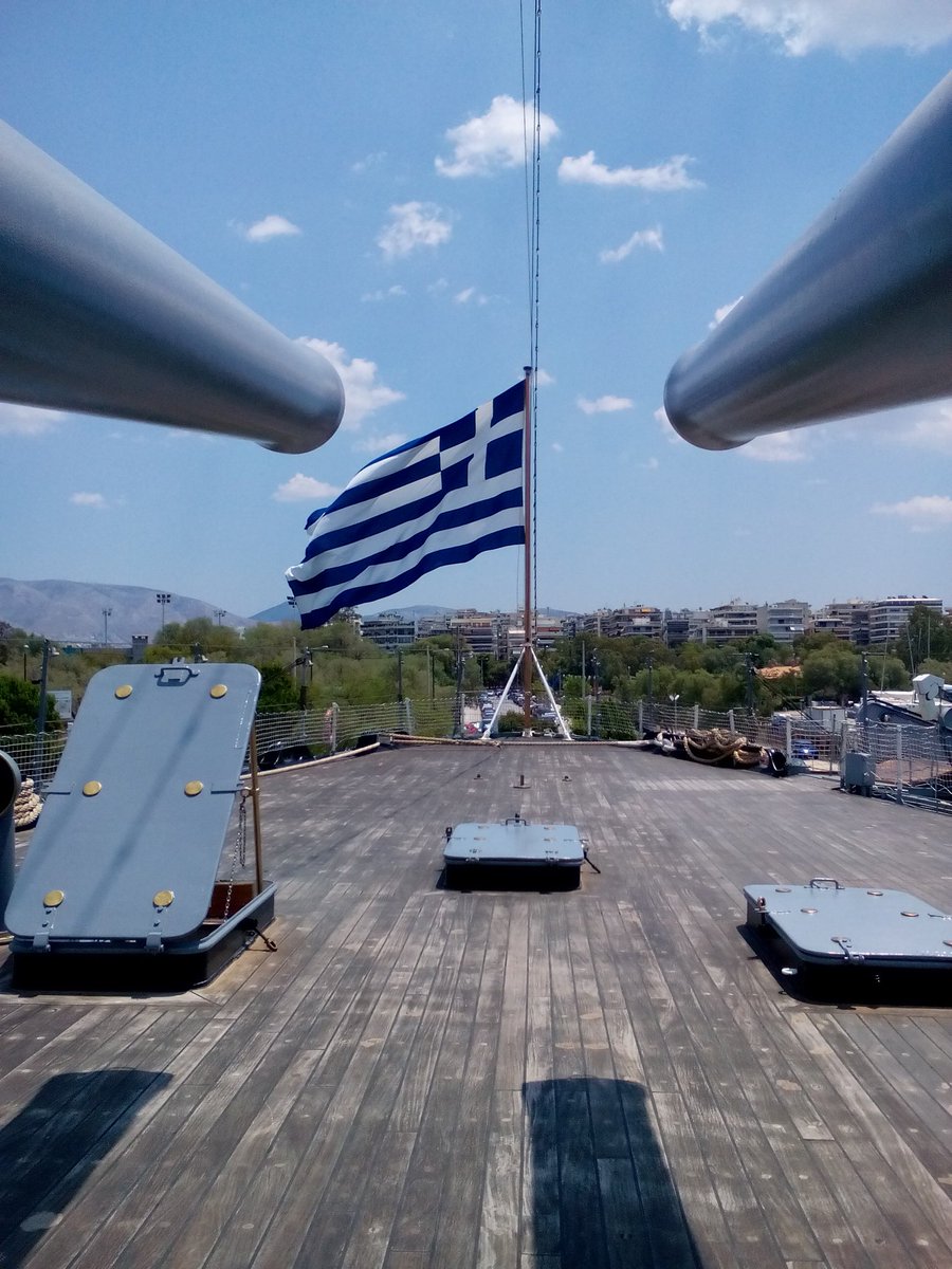 xrusaleo's tweet photo. Γιατι κ λιγος εθνικισμος δεν βλαπτει!!! #greek #museumaverofship#lovemycountry https://t.co/SNehmqCHxH