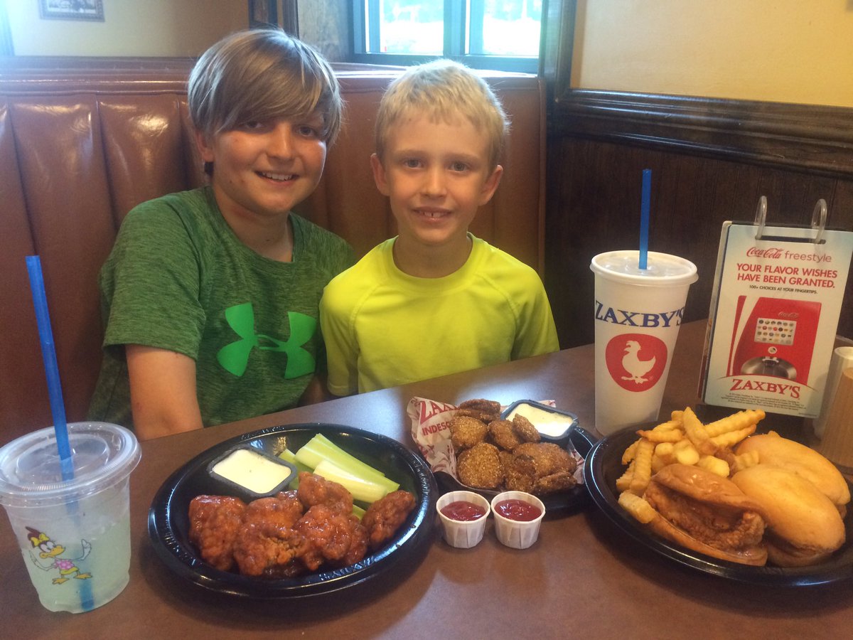 ScottJLamond's tweet photo. No doubting these boys are Southern - 1st time to @Zaxbys 👍
#Wings #FriedPickles #RaspberryCoke #BoysAreInHeaven https://t.co/ZiW71NLQNP