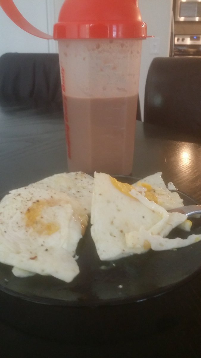 GibbSquared's tweet photo. #Pre #PreWorkout #Eggs #InstantCoffee #HeavyCream & #ModernProtien! #USPLabs #BarbellClub @USPlabs @renegadestyle https://t.co/pUGBCHBVht