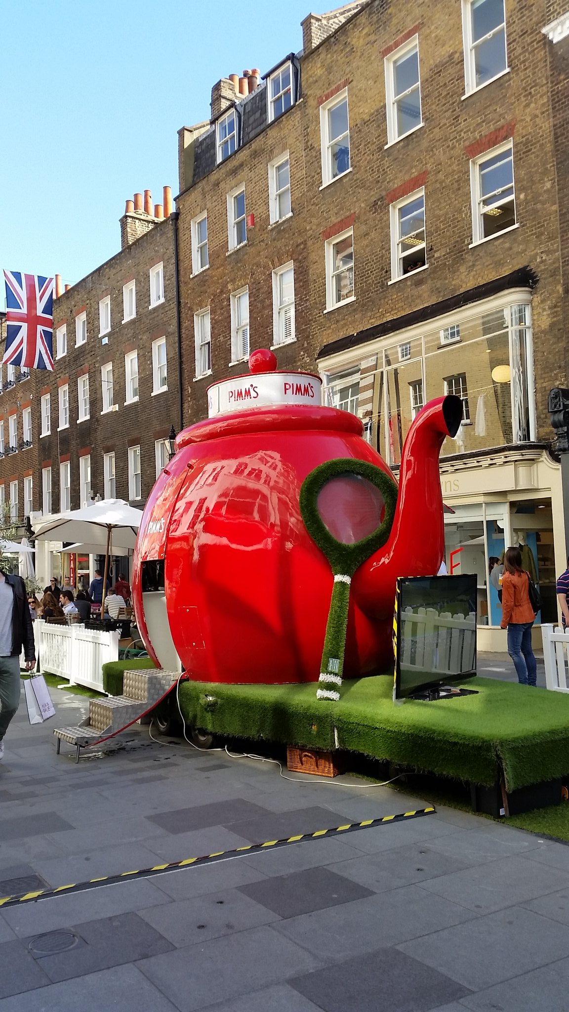 Stacey on Twitter "What an unexpected find! Pimms teapot bar 