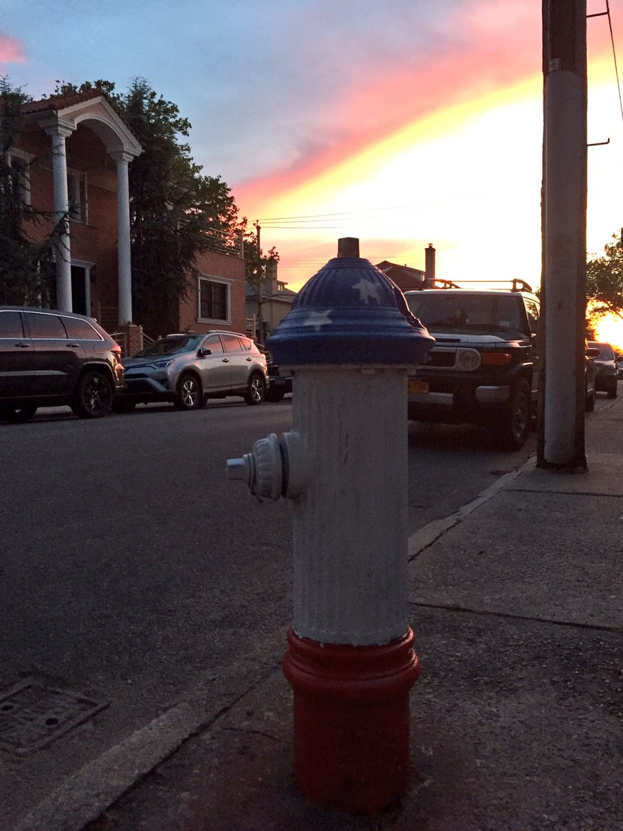 NCVrealty's tweet photo. Happy 4th of July! #GodBlessAmerica #Brooklyn #nyc #dykerheights #johnnypump #original https://t.co/jo72CgC5Rq
