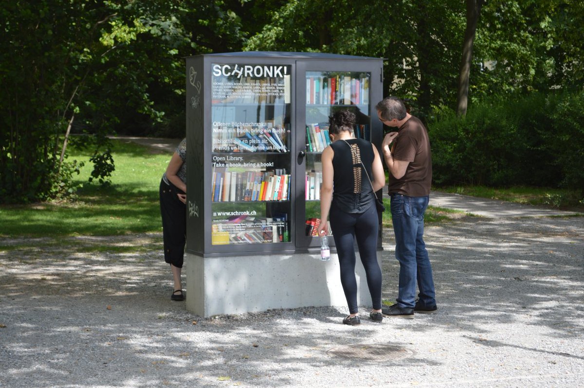 poi_switzerland's tweet photo. #schronk livres #Petersinsel #suisse https://t.co/9j6xZ4Sqqk
