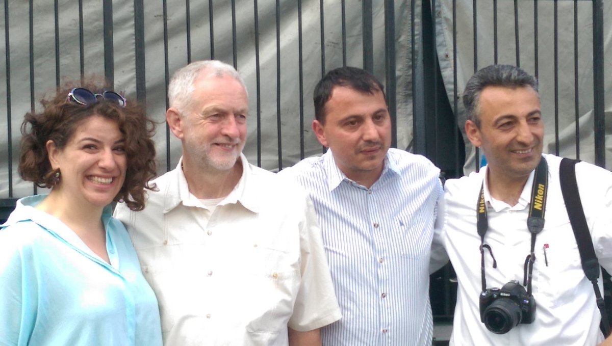 PurrinaCat's tweet photo. Drayton Park school fete y now the Day-mer festival. I'm having trouble keeping up with @jeremycorbyn today! #Proud https://t.co/A0GGYfG4pg