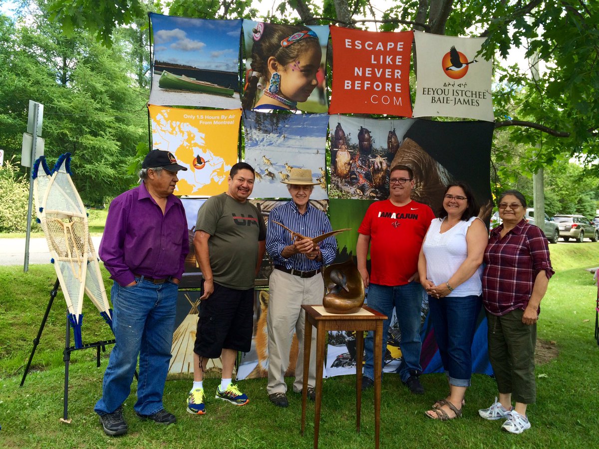 JeanBoucher_'s tweet photo. Eeyou Istchee est ร l'honneur aujourd'hui au Festival d'art #autochtone de #Georgeville ! @Eeyou_Istchee https://t.co/gfEV6PHYUA