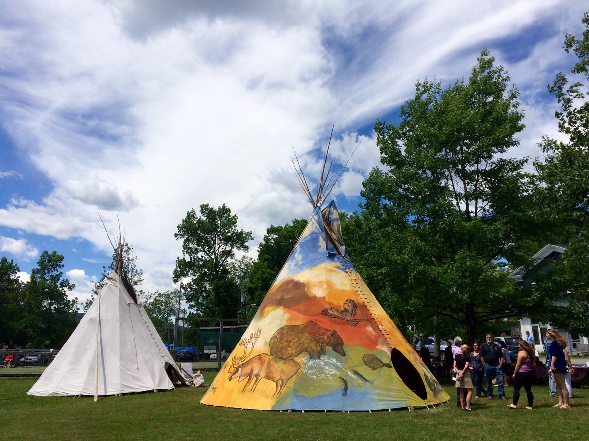 JeanBoucher_'s tweet photo. Eeyou Istchee est ร l'honneur aujourd'hui au Festival d'art #autochtone de #Georgeville ! @Eeyou_Istchee https://t.co/gfEV6PHYUA