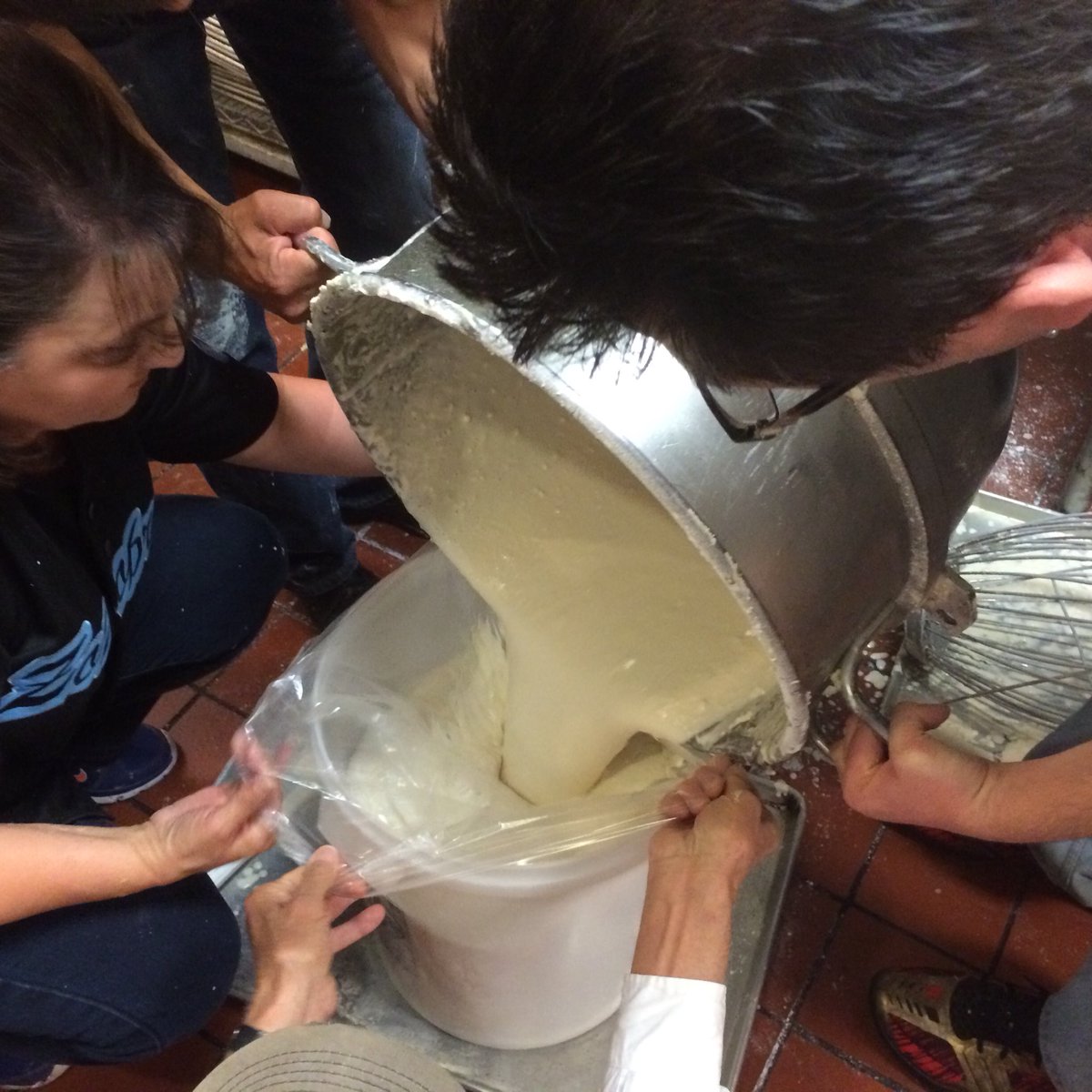 burn_zozobra's tweet photo. Batter Up! Z team is a pancake-batter team today! #pancakesontheplaza #rotary #kiwanis #FNB #LANB https://t.co/PSjUhtiURX