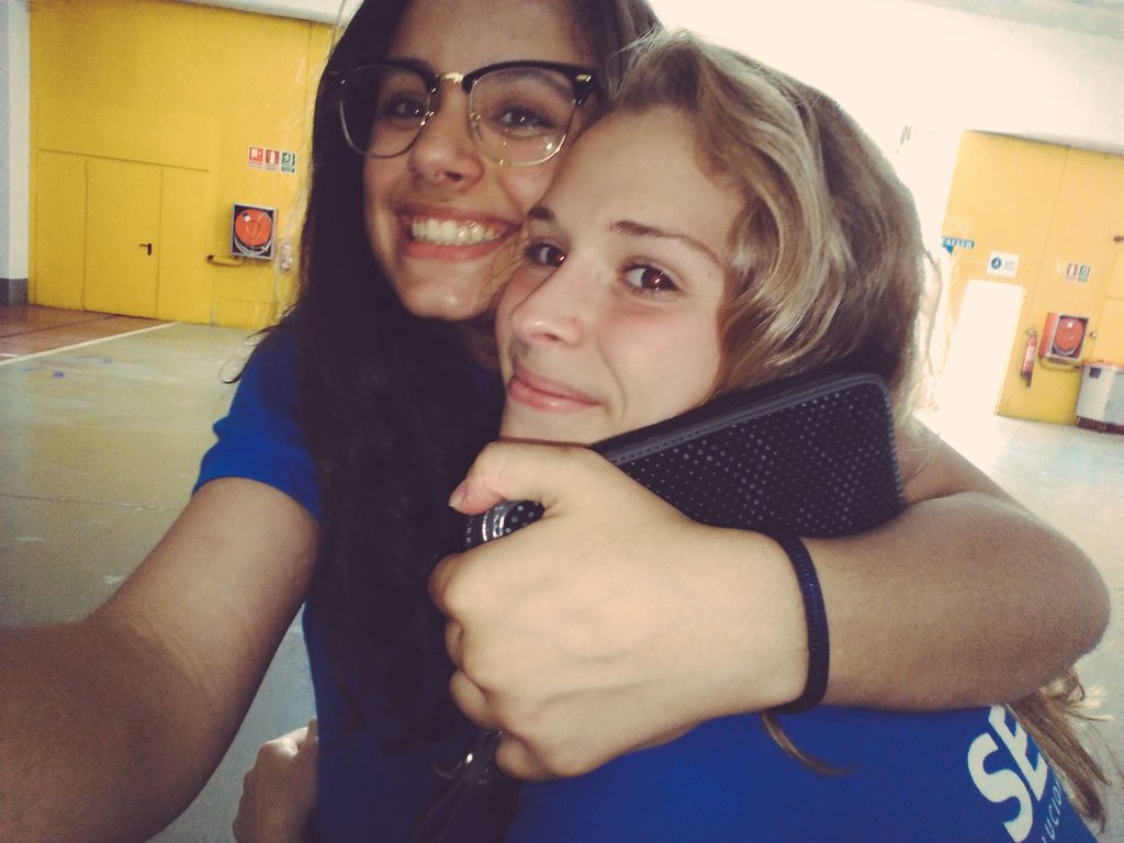 93smixtape's tweet photo. Hemos ganado el torneo xabaleh!! #TIMAndorra2016 💪🔜💥💖✨💪💪🙌👑🙌🔮🔮👑👑 
Algunas fotines más ~ https://t.co/8mgXNWqaUX