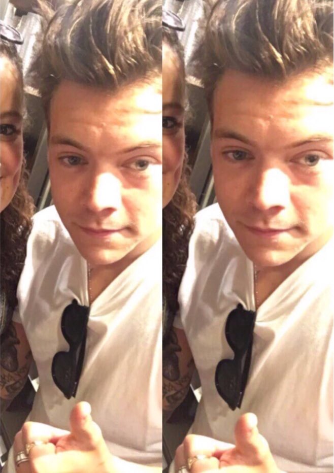 alaanpiris2's tweet photo. RT if you like the Harry's haircut https://t.co/Qz8vSRQKkN