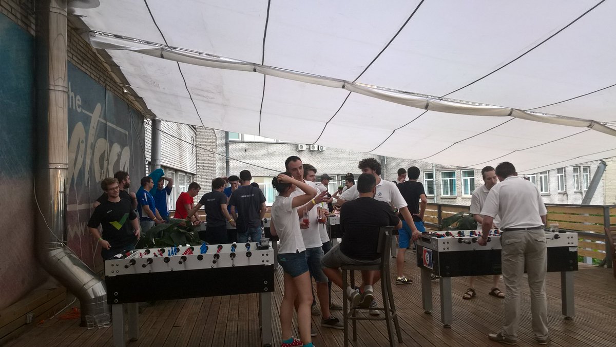 NeFanatka's tweet image. Солнце и духота, гроза и ливень, 11 часов #itkicker и наконец финалы... Все подустали:(