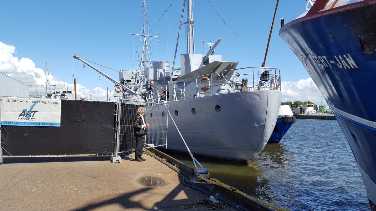 Nieuwe hoofdrolspeler gearriveerd en gesignaleerd bij filmopnames #Dunkirk op de haven, <a href="/DicksPubUrk/">Dick's Pub Urk</a> eigen #styles