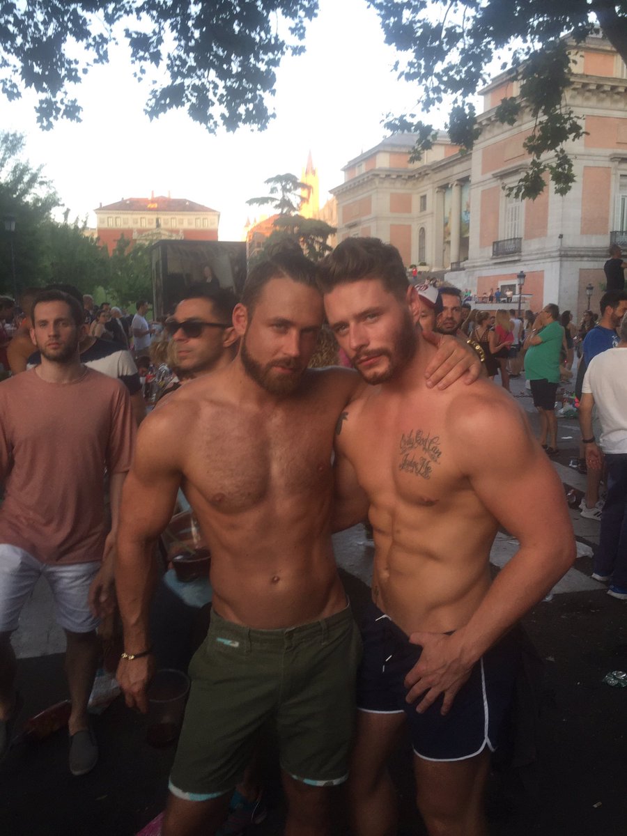 JoshMooreXXX's tweet photo. Madrid Pride with the husband 😘 ❤️👬 @LoganMoorePorn https://t.co/KqzSw5T5B2