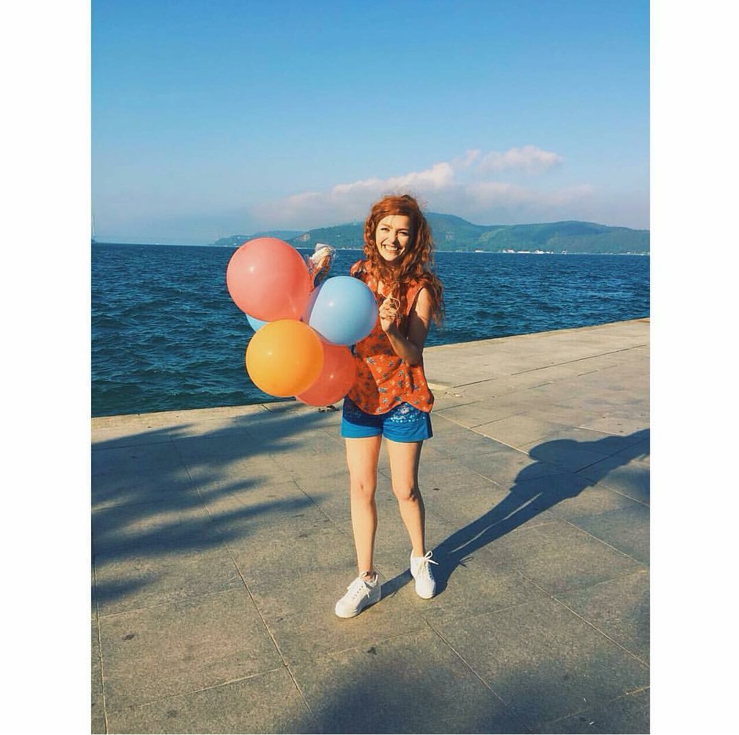 Özcan Tekdemir instagram da yeni resim paylaştı!📷 "uzmanlık alanım bebeklik🎈" notu ile💭✒ <a href="/tekdemirozcan/">Özcan Tekdemir</a>