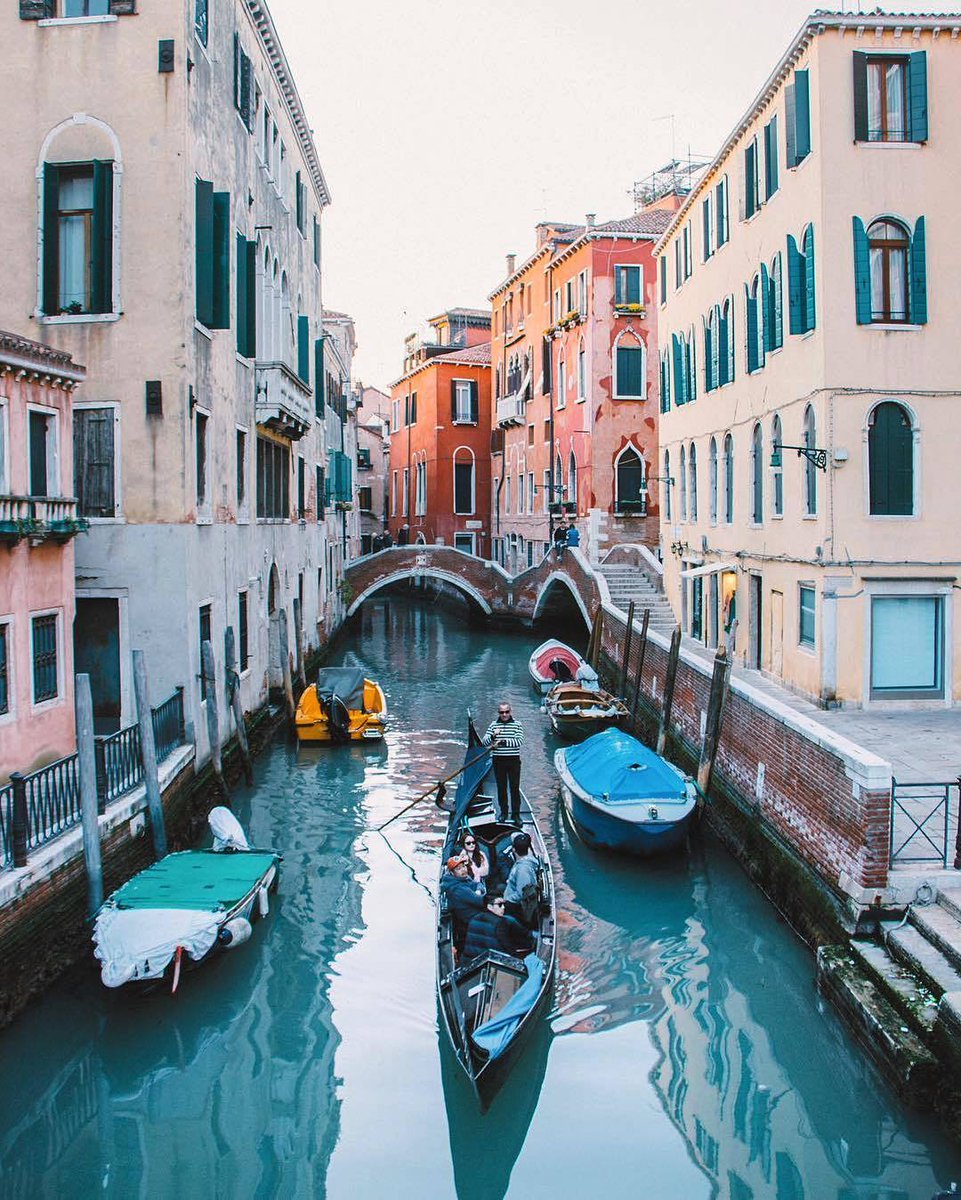 earth's tweet photo. Venice, Italy 🌎 https://t.co/H7T9YPy4wV