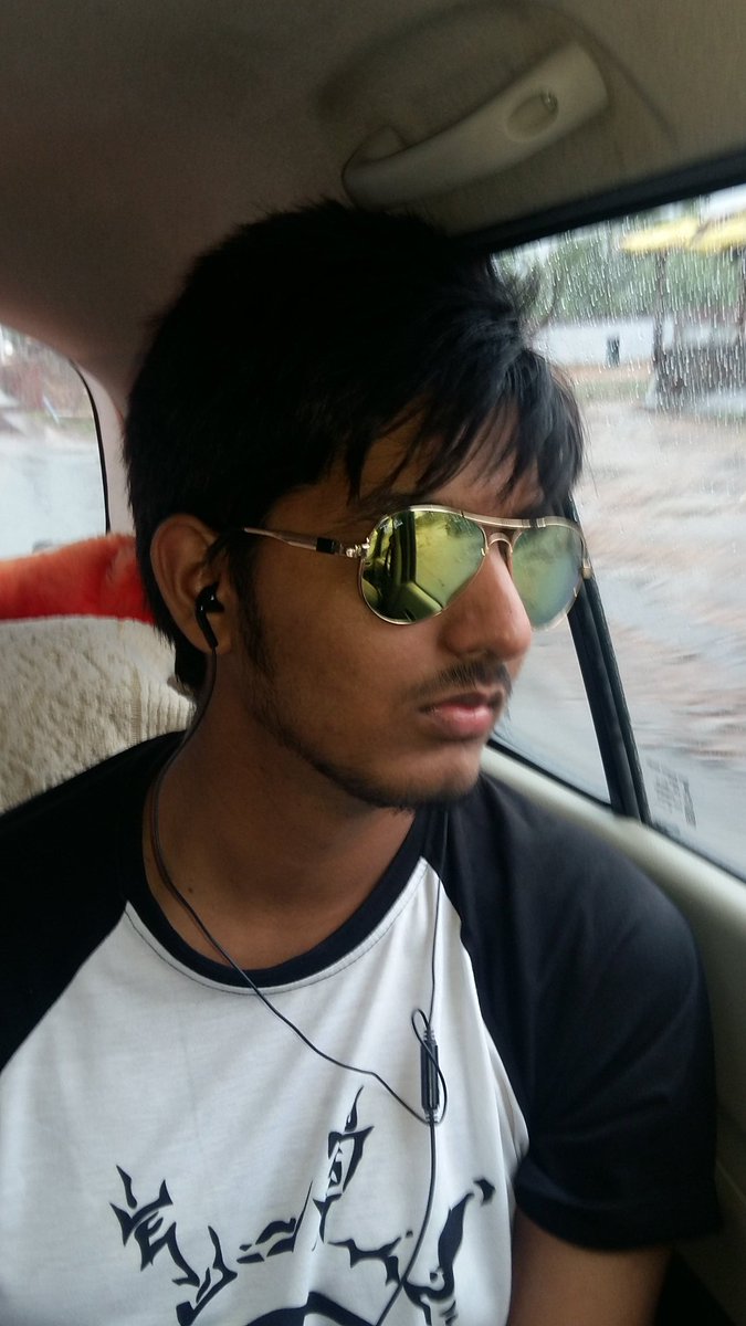 divyarajsingh5's tweet photo. Hate rainy day?? Nope just love it. https://t.co/H7Esa3ExmH