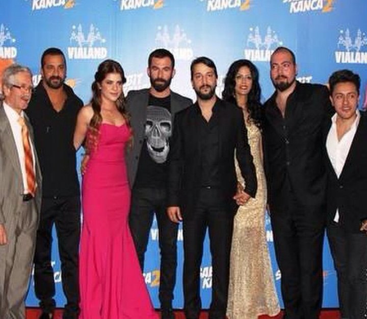 Kurt_Berk34's tweet photo. #SabitKanca2
#Gala#Komedyen#Oyuncu
#Actor #Dublör #kurtberk34
#Sinema #FilmEkibi #Magazin 
#Turabi @Turabicamkiran https://t.co/8mUtr1rWYE