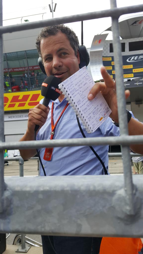 dogmop's tweet image. Mr @tedkravitz holding his notebook, getting the answers from @helenstone11 @RobStone19 and @thestaveros