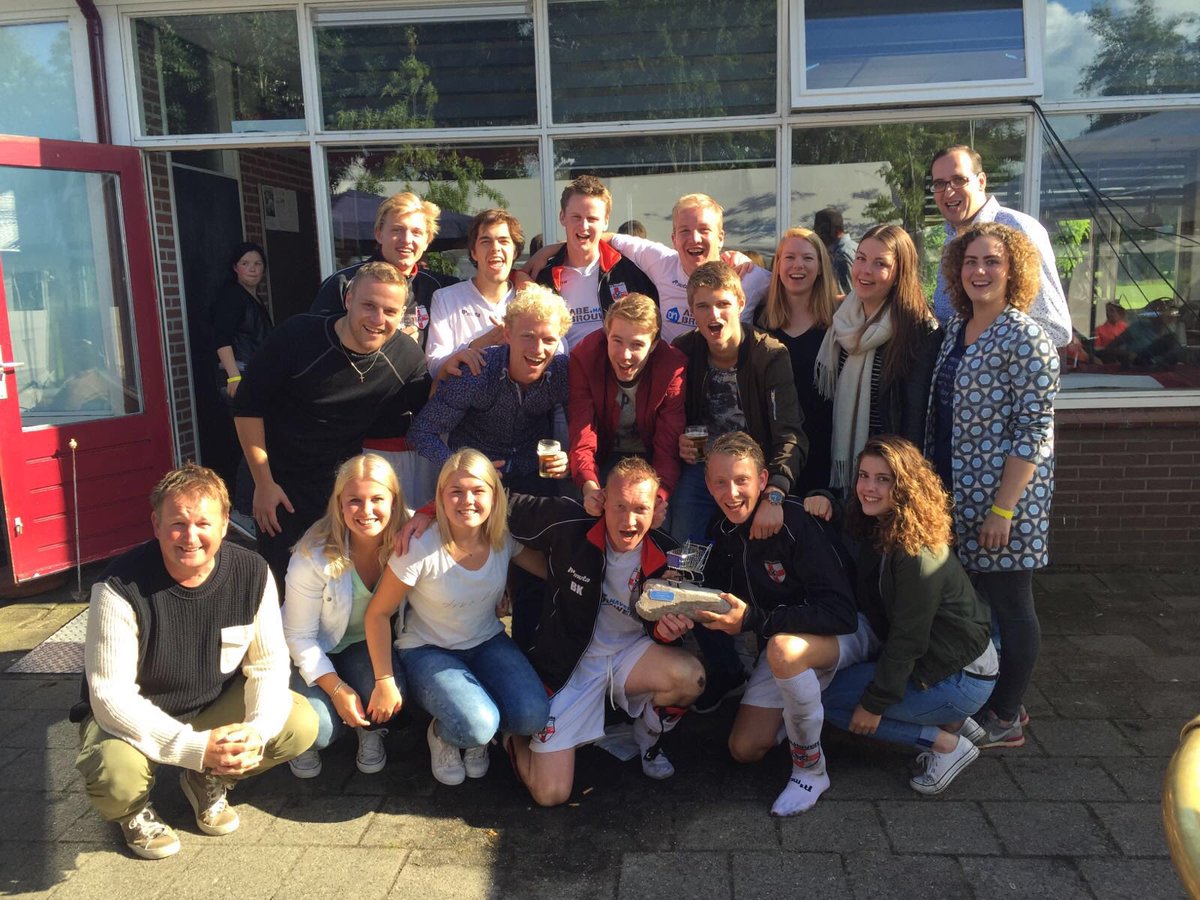Bertjes17's tweet photo. De regionale Supermarktcup gepakt! #ahabe 💪🏻💪🏻 https://t.co/kofmkF4d3m