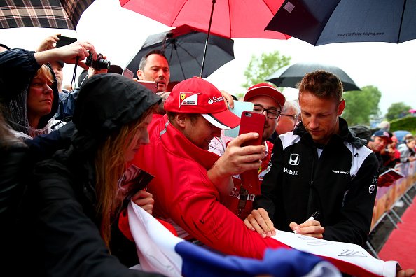 SkySportsF1's tweet photo. Jenson Button looks back on "good day" for McLaren and himself with P6 https://t.co/lYoX0fB97m #SkyF1 https://t.co/zt1qDMI75C