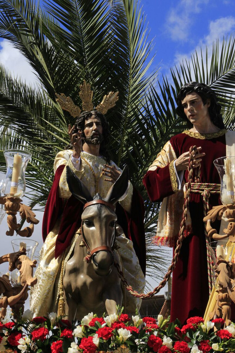 Presentación al Pueblo de Dos Hermanas tweet media