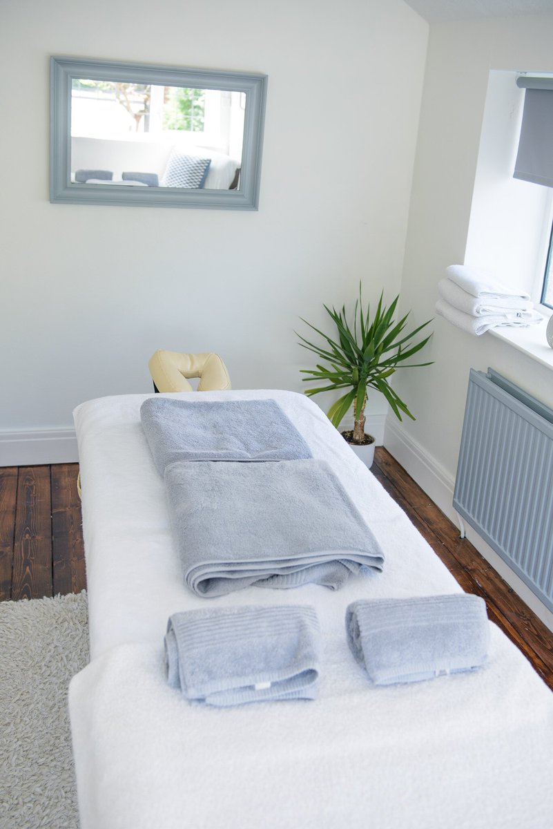 gillparkmassage's tweet photo. Couple of appointment slots left for this week #massage #pregnancy #deeptissuesports #Cheshire #Wilmslow https://t.co/MygA7lN5Ky