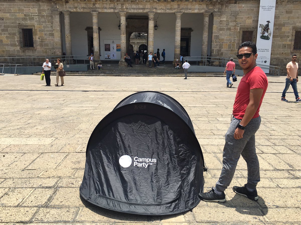 iEjian's tweet photo. Nueva sede de #CMPX7 vengan a instalarse... https://t.co/qrFQga7xZ5