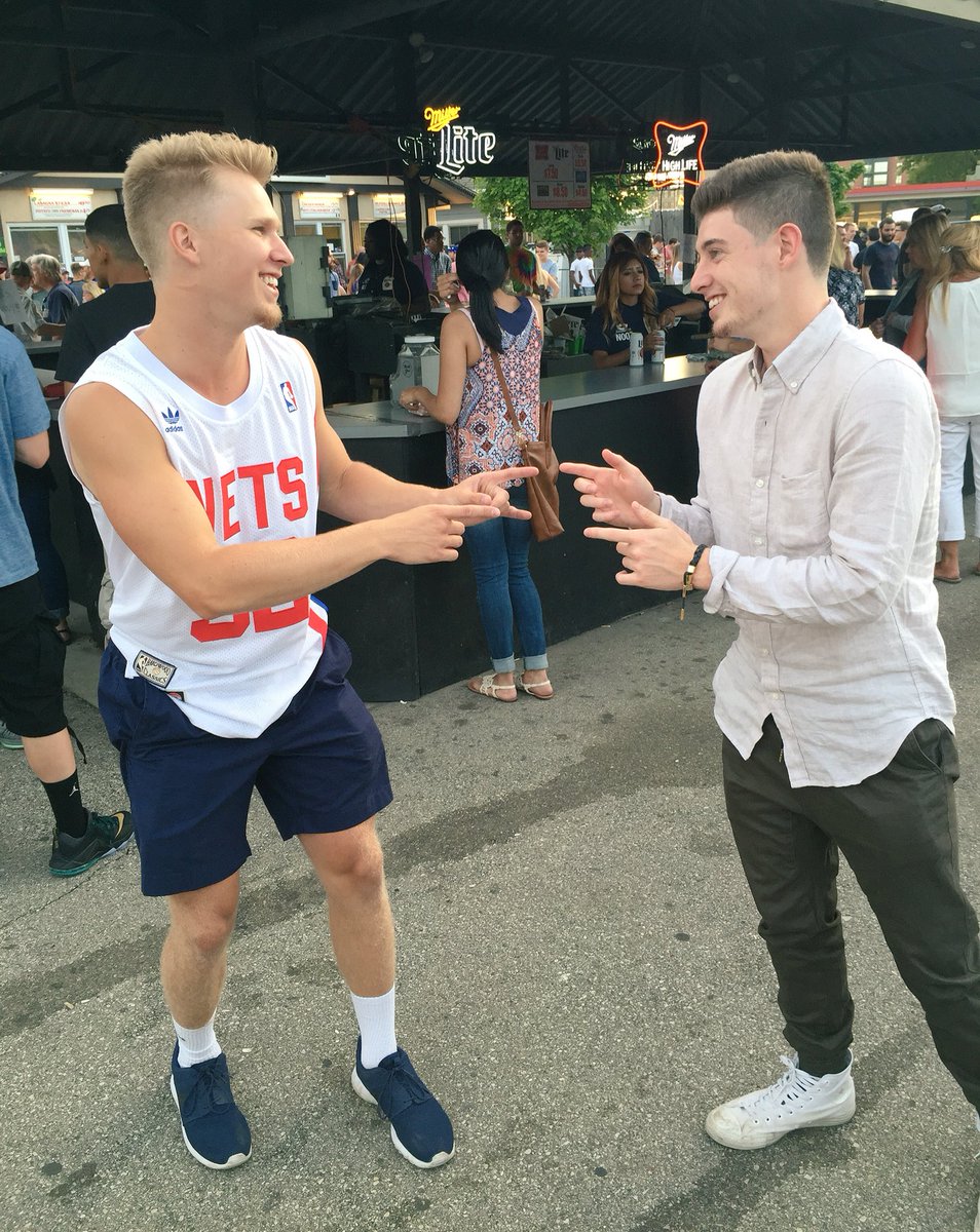 therealnickh2's tweet photo. "Every brunette needs a blonde best friend" head ass #WeAreDADS #Cornballs #ILookLikeImAboutToCook @MattRucinski33 https://t.co/ZJY1YMBr6V