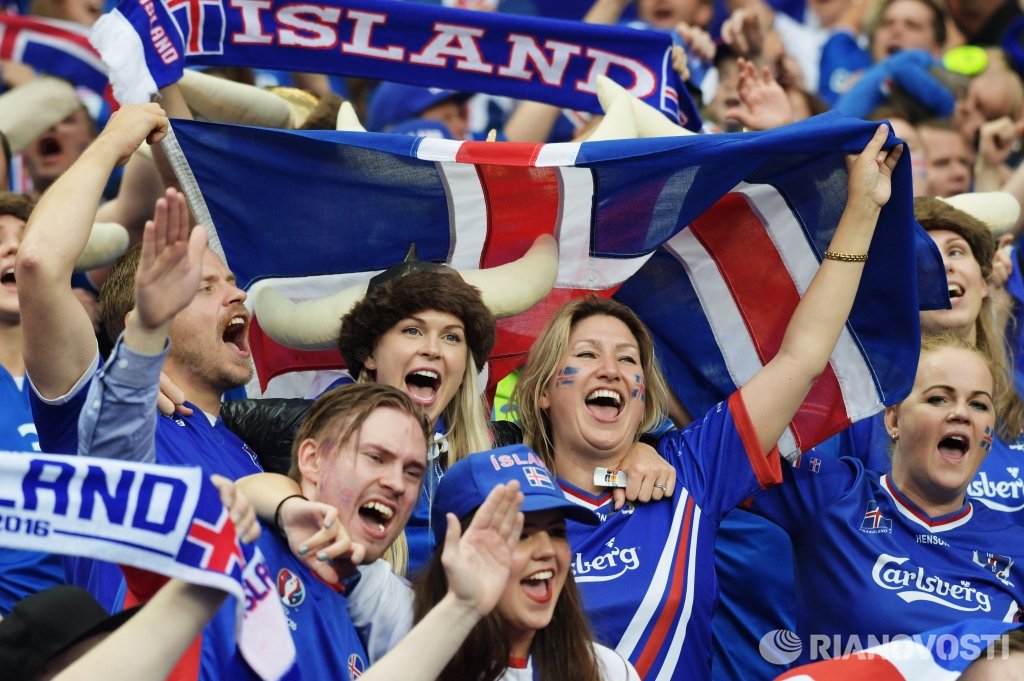 Исландия чемпионат европы. Исландия футбол болельщики. Фанаты Исландии на чемпионате Европы 2016. Болеем за Францию. Болеем за нашу команду.