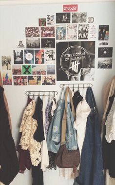 RT_urGoals's tweet photo. Definitely fangirl room goals 😍 https://t.co/QCB2aQZaQN