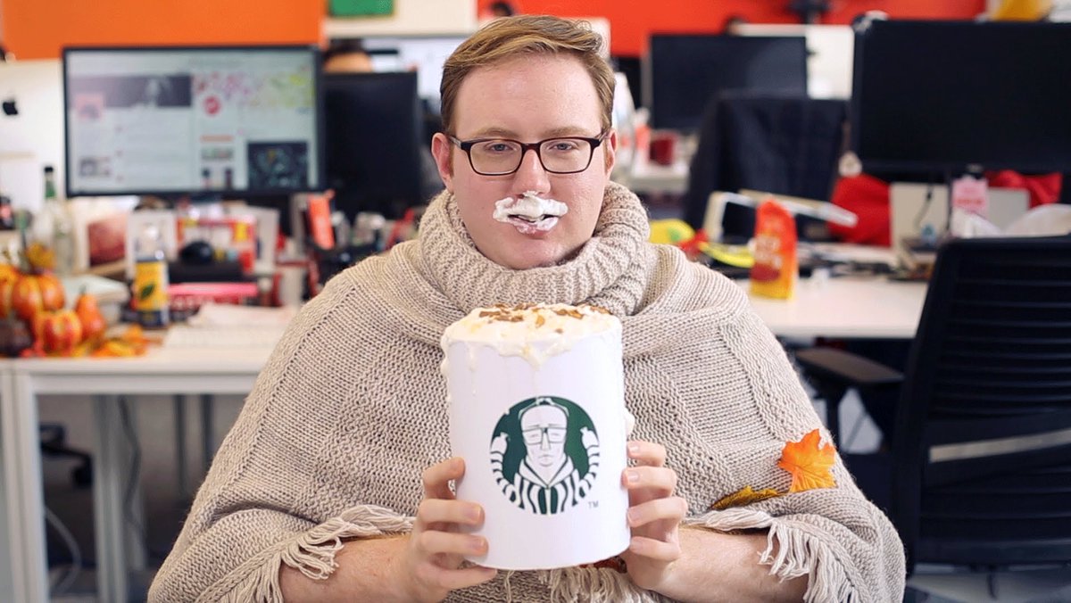 JFL_TORONTO's tweet photo. People’s Choice award for Favourite Social Media Star winner @MattBellassai at #JFL42 2016: https://t.co/7Y63SE3pWC https://t.co/ffbqG924za