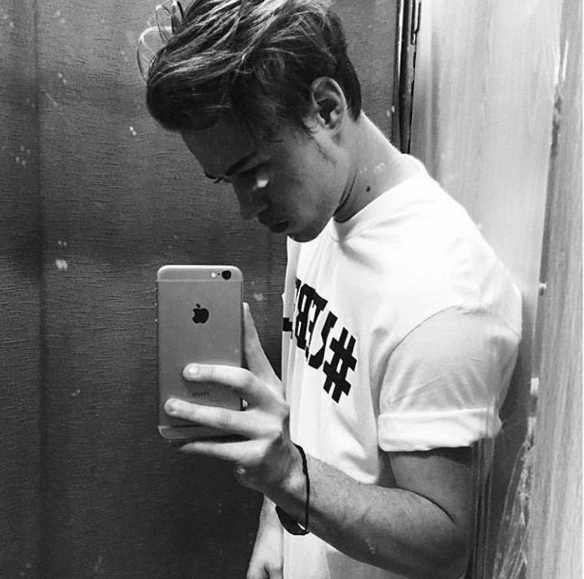 iDimeDavid's tweet photo. Dicen que ya he crecido mucho 🤔 https://t.co/h2xqHfjXVA