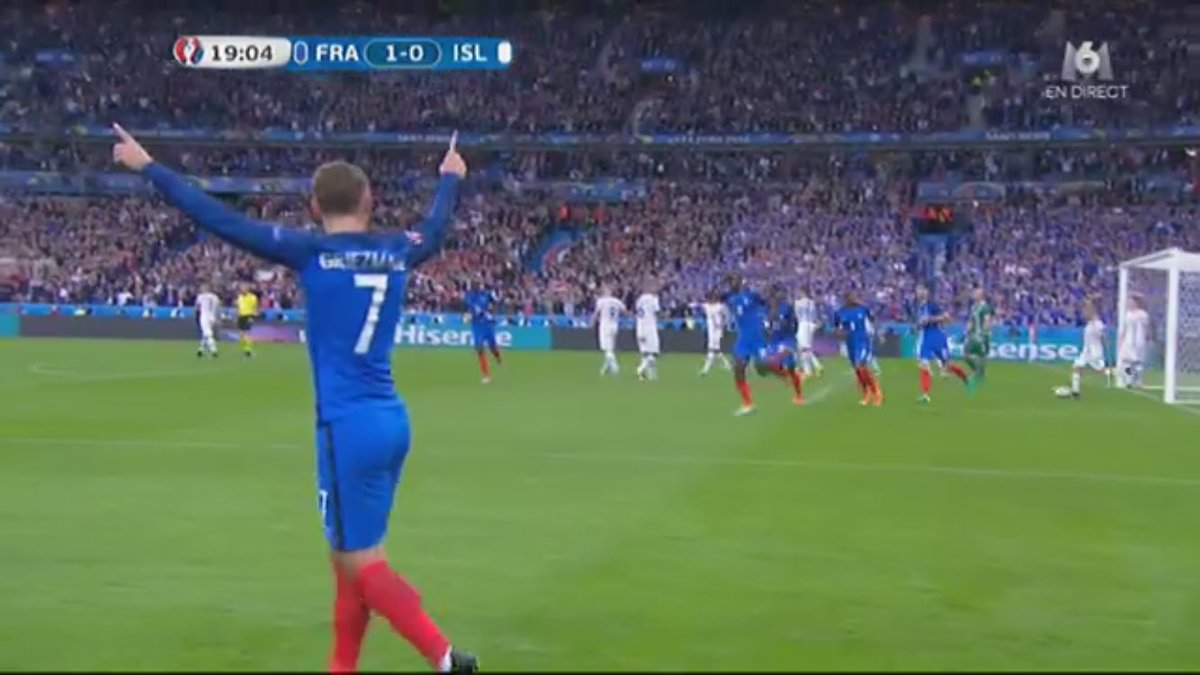 M6's tweet photo. BUUUUUUUUUT de @paulpogba de la tête !!!! 2-0 pour la #FRA...#FRAISL #EURO2016 https://t.co/k559c1quKH