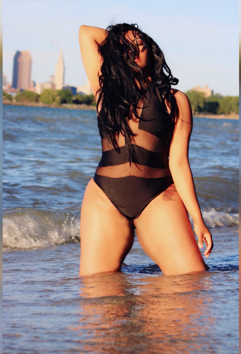 OfficiallySilka's tweet photo. EMBRACE EVERY MOMENT!! #sweetseduction 
Suit provided by: @chocolatepeaches1 
photo by @angiemaria91 
#singer #silka https://t.co/IYnSSVL6YV