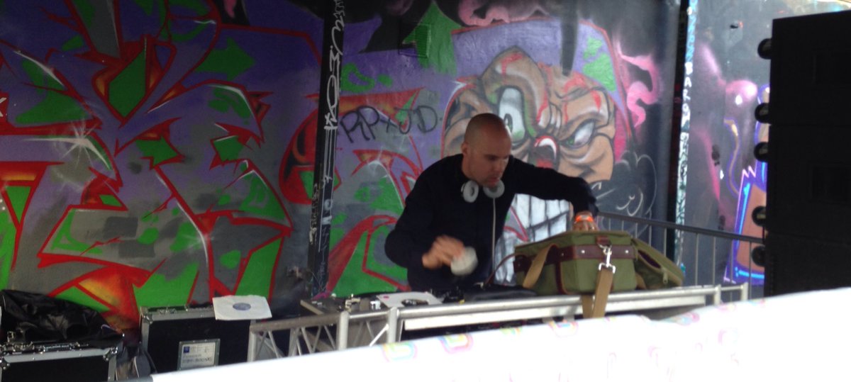 DanWaugh's tweet photo. Great to see this savage @StevieGrainger spinning savage vinyls at @DCBlockParty and serous funk 👏🏻 https://t.co/b2T5dB7EAK
