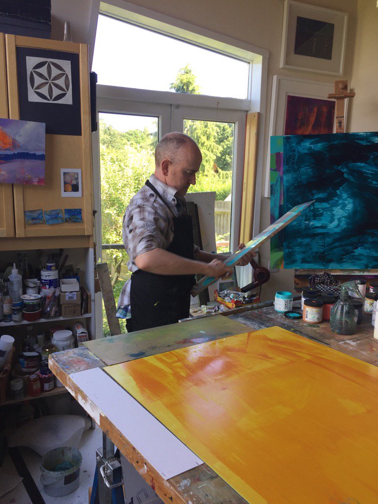 Richardianheys's tweet photo. In the studio today, working on a new painting #contemporaryart #abstractarr #sussex https://t.co/G4Wngt0fTc