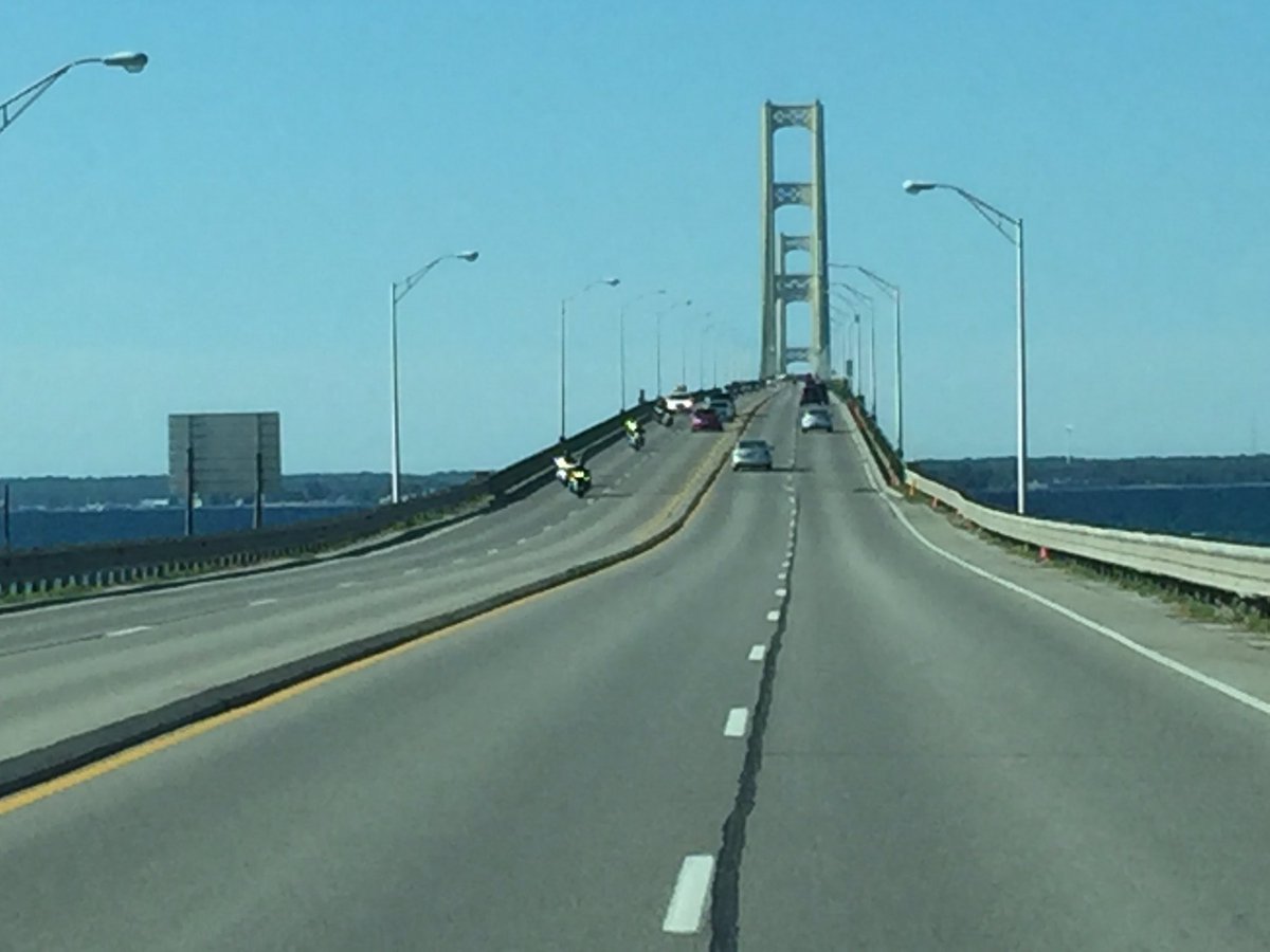 45buttonbuck's tweet image. 