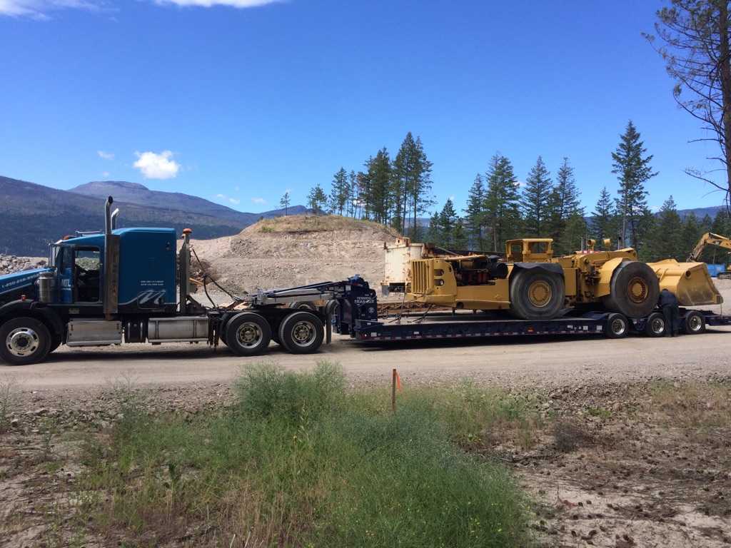 Mariostowing's tweet image. Big Tonka Truck. Have we actually ever grown up? Fun move. Thanks for calling us. #bigtoys #appreciatethework