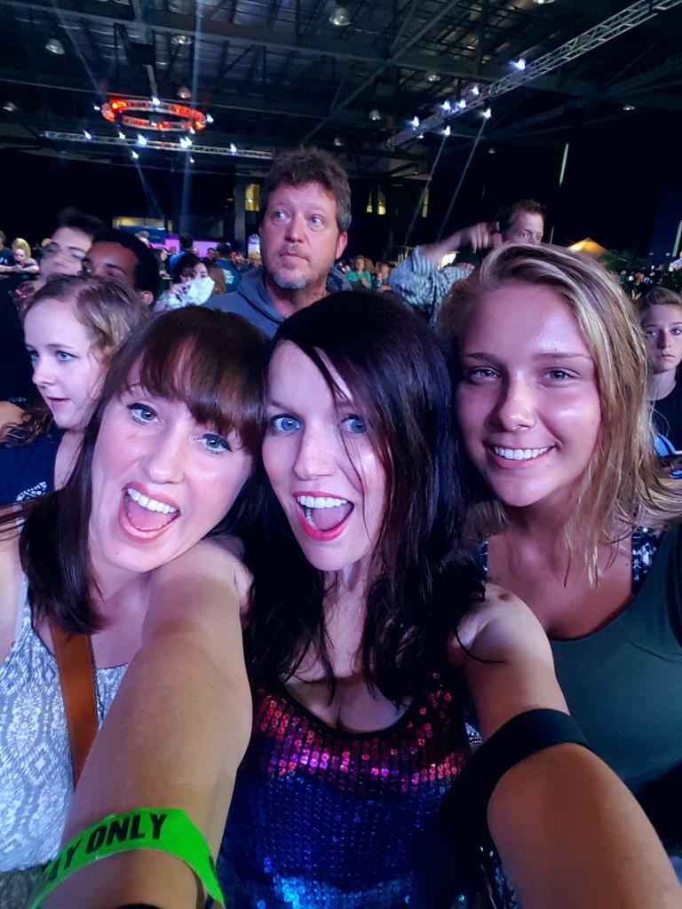 AWOLnationFANS's tweet photo. @awolnation @KennyCarkeet Front & center #RailCrew @KeyEllis23 @Monica_Kirby @_AshleyDuncan_ WE LOVE YOU! β€β€ππππππππ https://t.co/zeBY4AU6uP