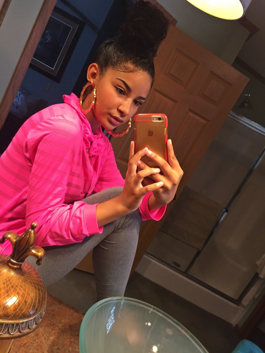 LEXY SANTANA (@lexyduriez) on Twitter photo 