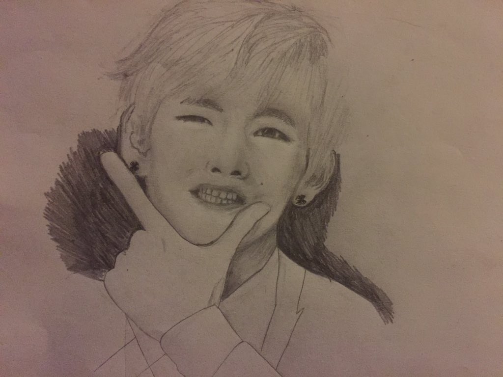 Universal_Arts1's tweet photo. #btsfanart working on taehyung slowly but surely https://t.co/4Ql3SaRydw